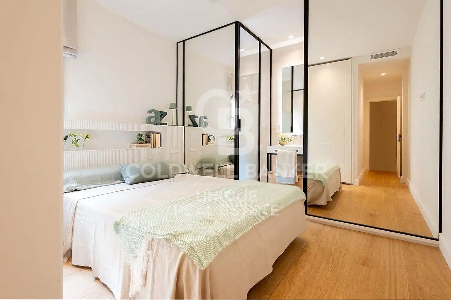 Apartment à Madrid, Espagne 1 chambre, 104 m2 No. 156765