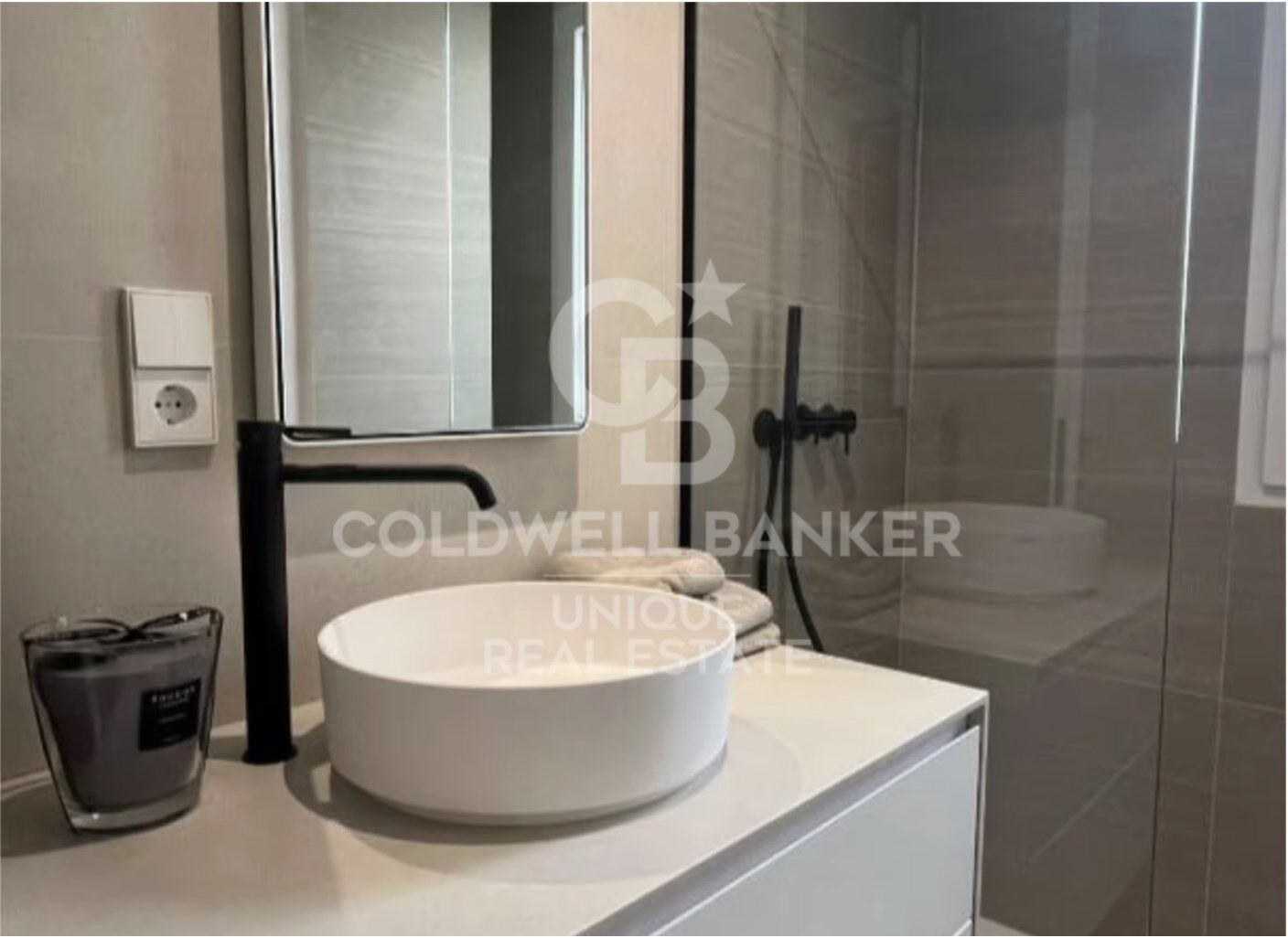 Apartment à Madrid, Espagne 1 chambre, 104 m2 No. 156765