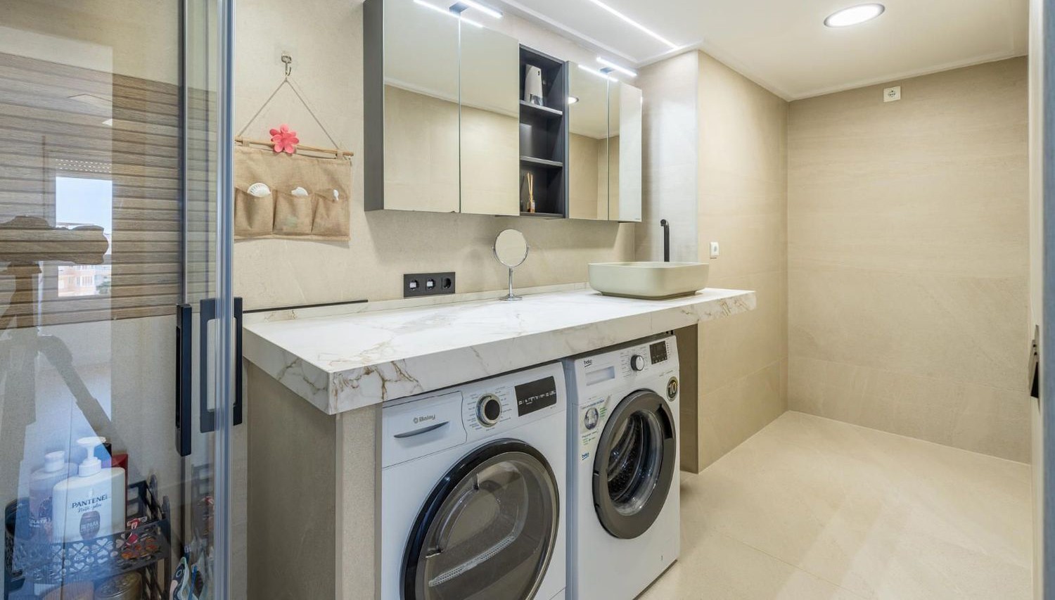 Apartment in San Juan, Alicante, Spain 2 bedrooms, 69 sq.m. No. 138325
