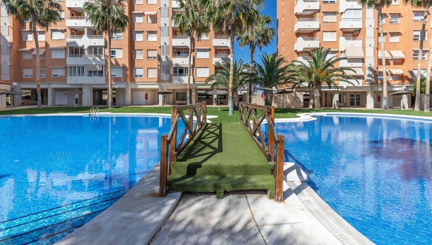 Apartment in San Juan, Alicante, Spain 2 bedrooms, 69 sq.m. No. 138325