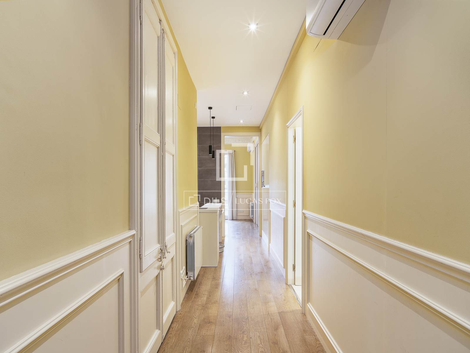 Dzīvoklis Barcelona, Spānijā 2 istabas, 71 m2 Nr. 150435