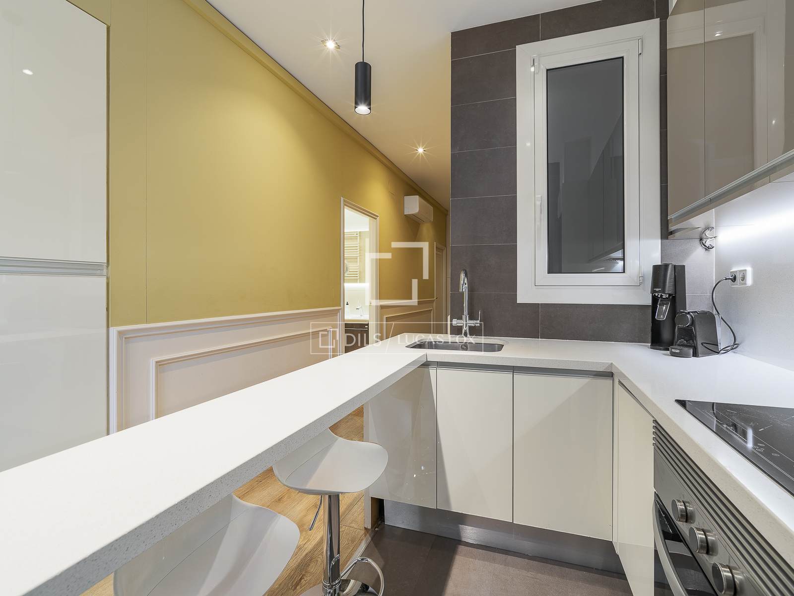 Dzīvoklis Barcelona, Spānijā 2 istabas, 71 m2 Nr. 150435