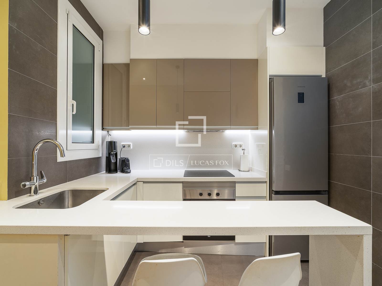 Dzīvoklis Barcelona, Spānijā 2 istabas, 71 m2 Nr. 150435