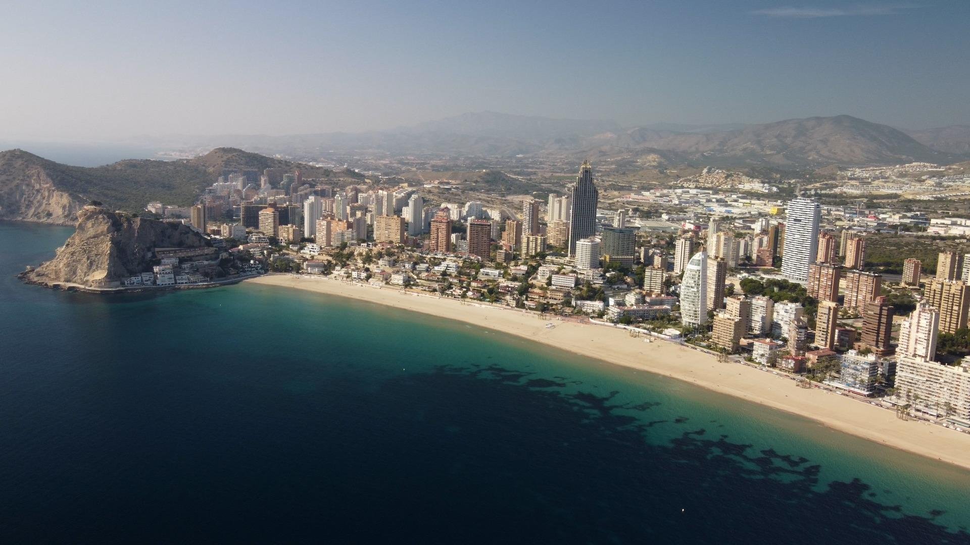 Apartament w Benidorm, Alicante, Hiszpania 2 sypialnie, 130 mkw. nr 168758