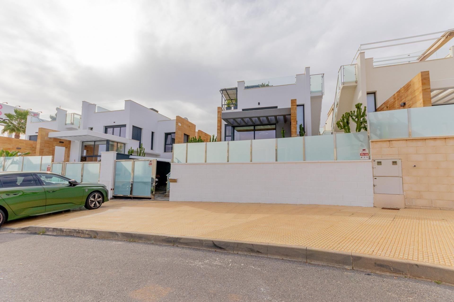Villa in Cabo Roig, Alicante, Spain 3 bedrooms, 130 sq.m. No. 148743