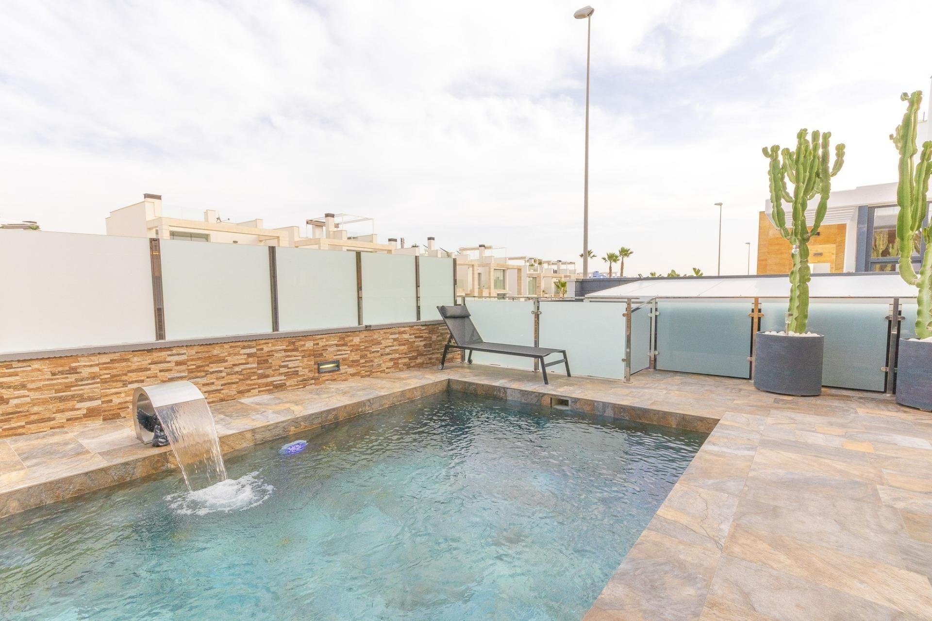 Villa in Cabo Roig, Alicante, Spain 3 bedrooms, 130 sq.m. No. 148743