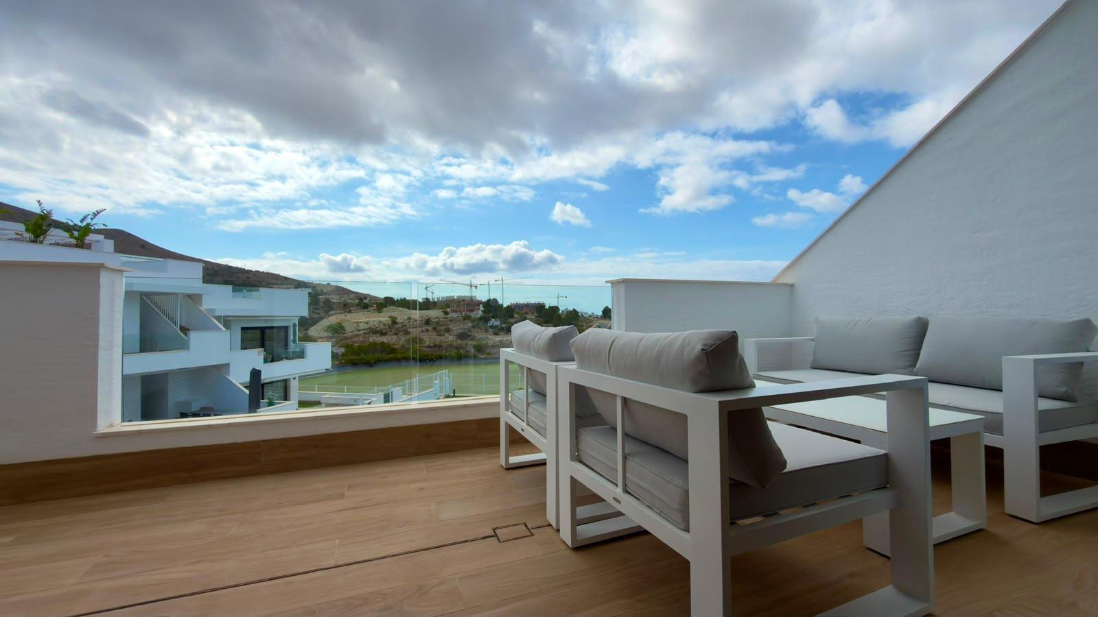 Bungalow a Finestrat, Alicante, Spagna 3 camere da letto, 185.62 mq. N° 177508