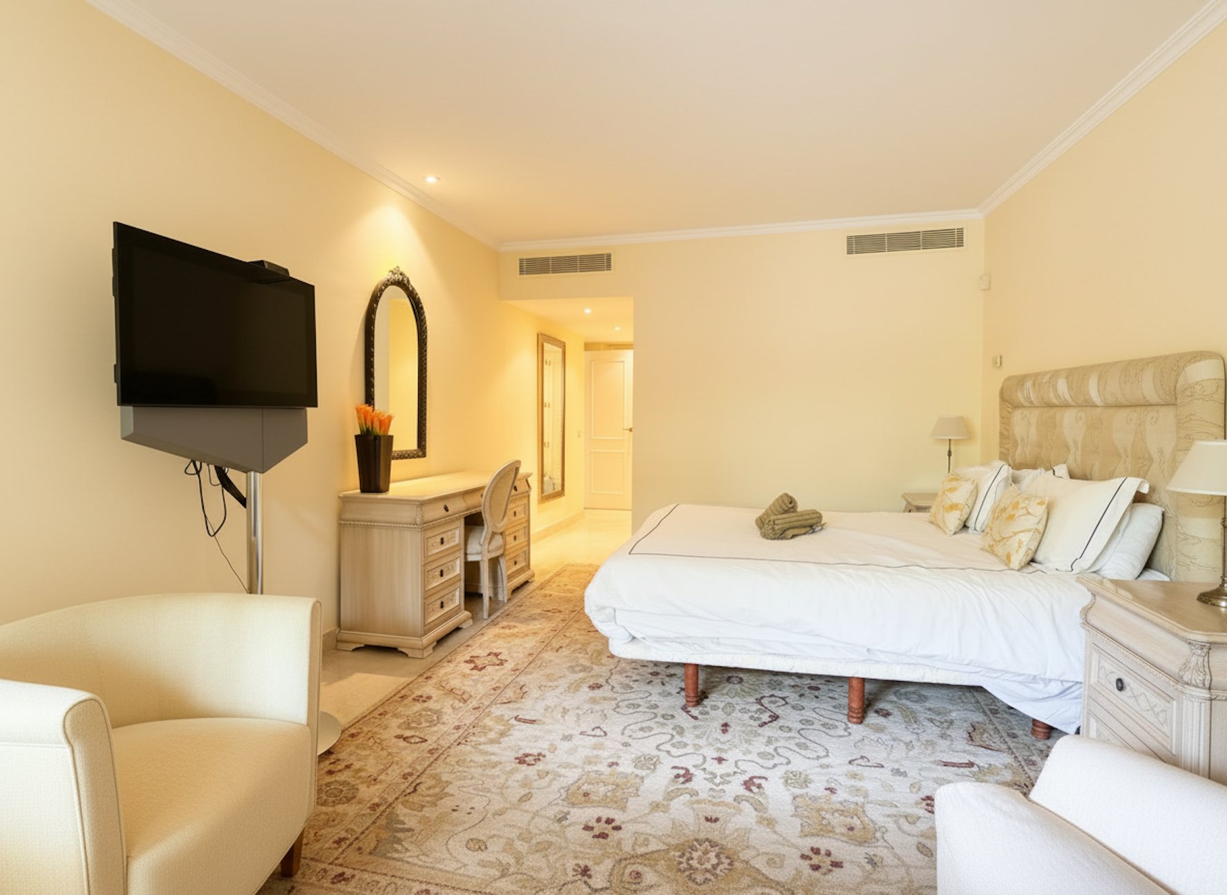 Apartamento en Estepona, Málaga, España 2 dormitorios, 210 m2 No. 166132