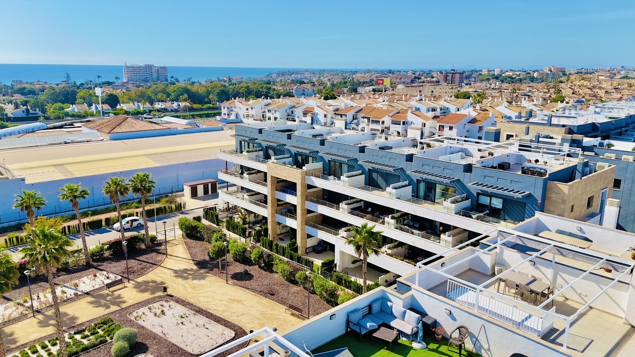Квартира в Плайя Фламенка II, Аликанте, Испания 2 спальни, 75м2 №147598