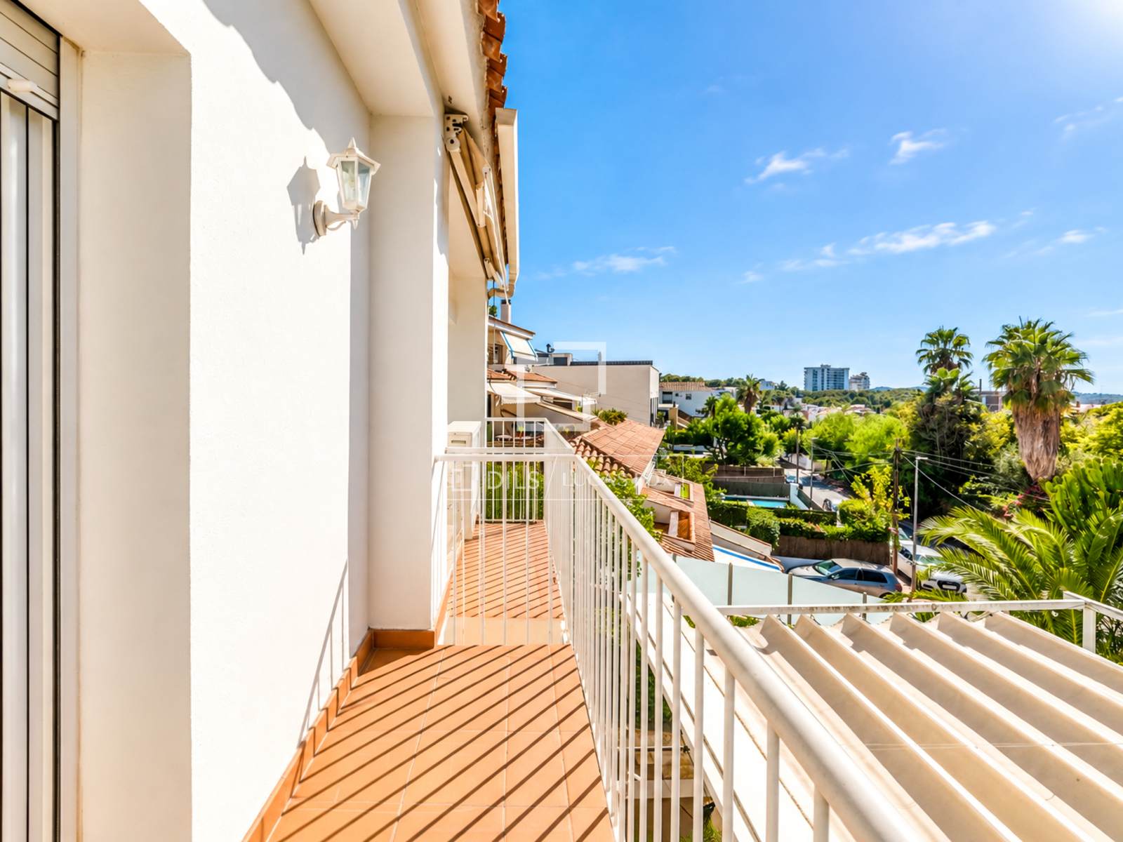 Villa a Sitges, Barcelona, Spagna 4 camere da letto, 160 mq. N° 196235