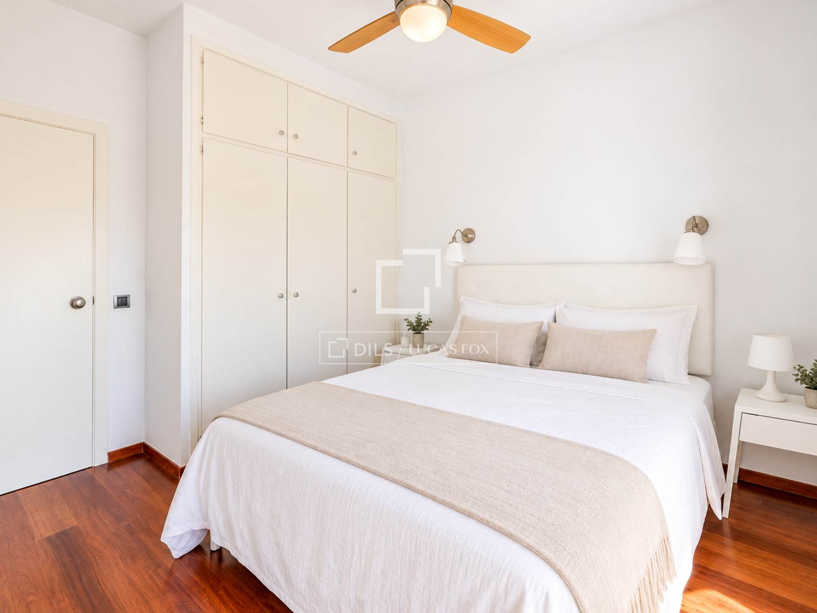 Villa a Sitges, Barcelona, Spagna 4 camere da letto, 160 mq. N° 196235