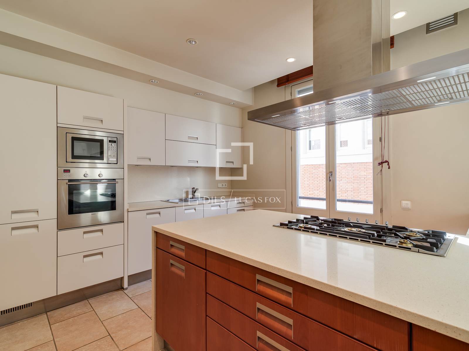 Appartamento a Barcelona, Spagna 4 camere da letto, 256 mq. N° 196229
