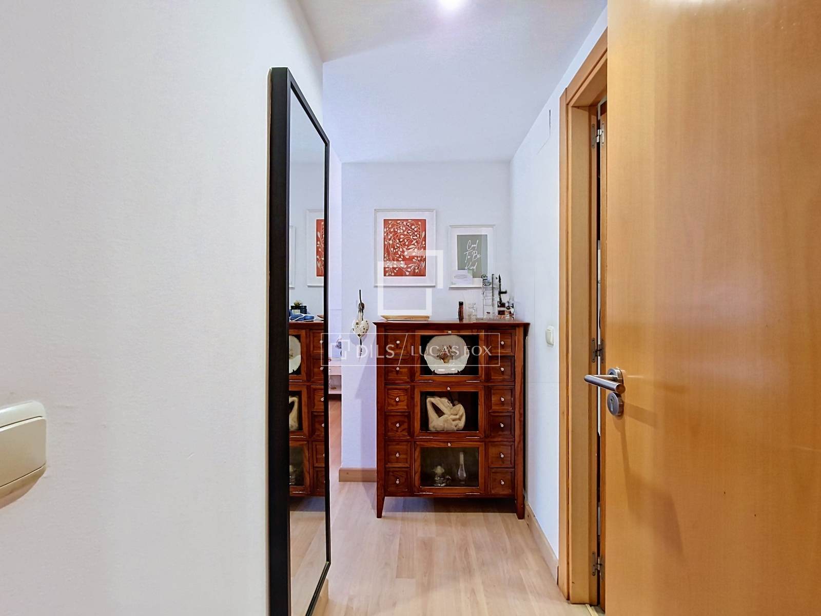 Dzīvoklis Cubelles, Barcelona, Spānijā 4 istabas, 120 m2 Nr. 196231