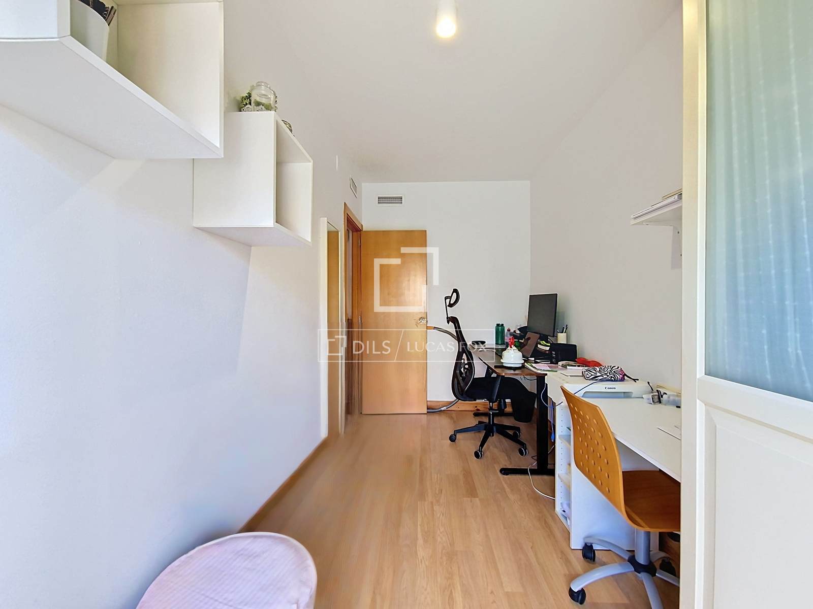 Dzīvoklis Cubelles, Barcelona, Spānijā 4 istabas, 120 m2 Nr. 196231