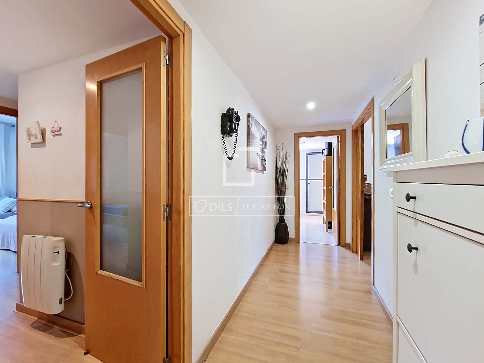 Dzīvoklis Cubelles, Barcelona, Spānijā 4 istabas, 120 m2 Nr. 196231