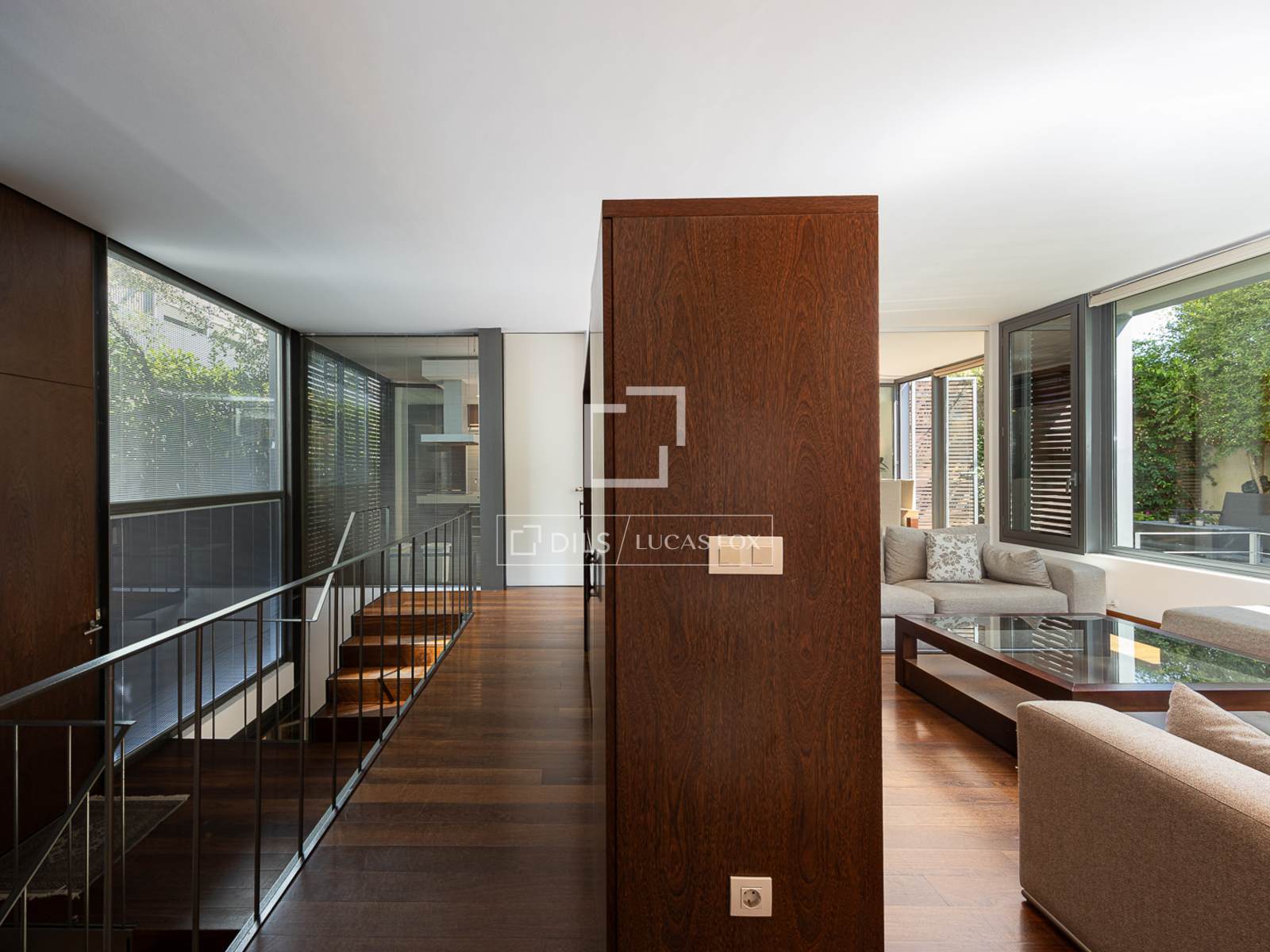Villa a Barcelona, Spagna 4 camere da letto, 285 mq. N° 196234