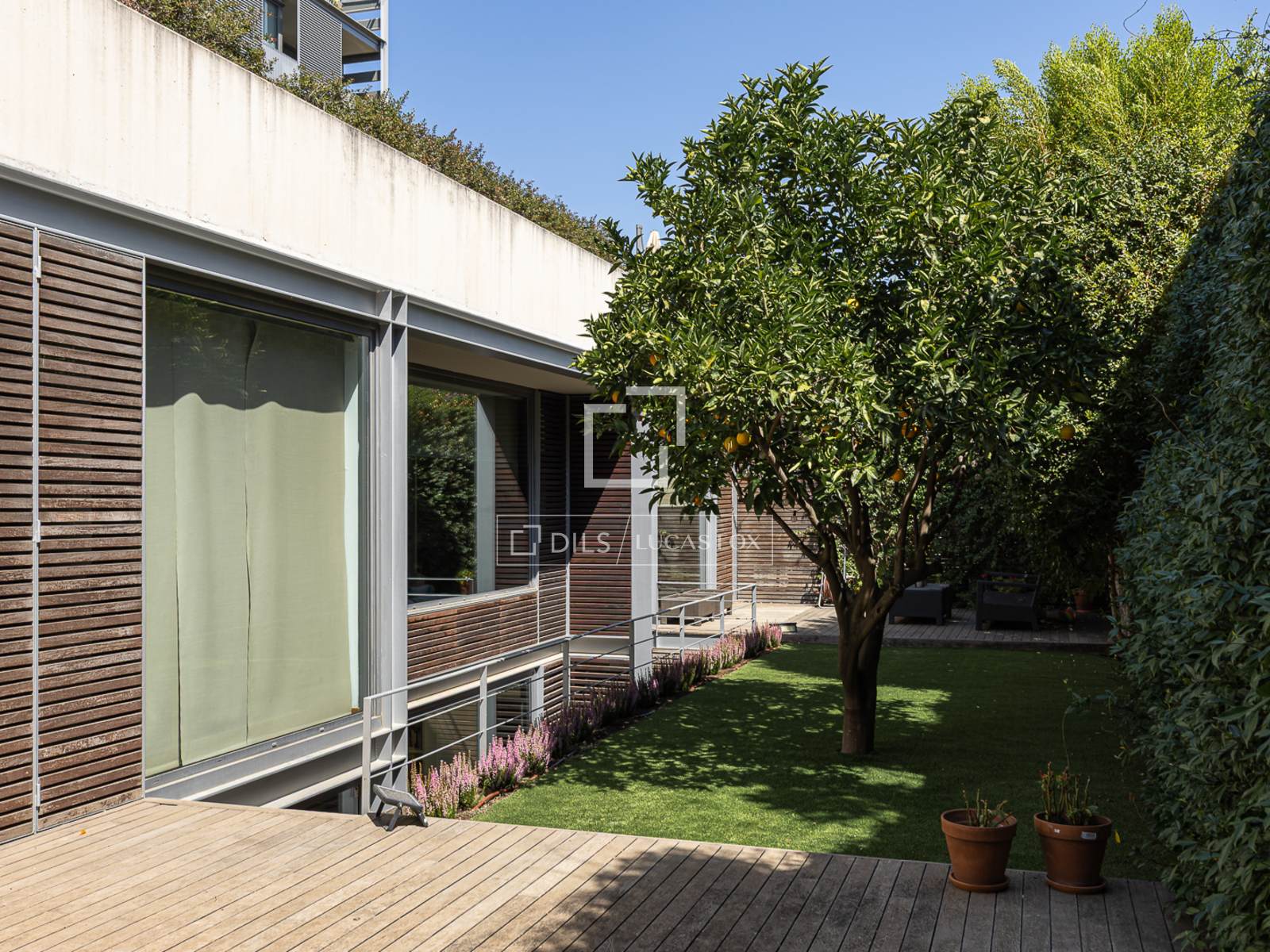 Villa a Barcelona, Spagna 4 camere da letto, 285 mq. N° 196234