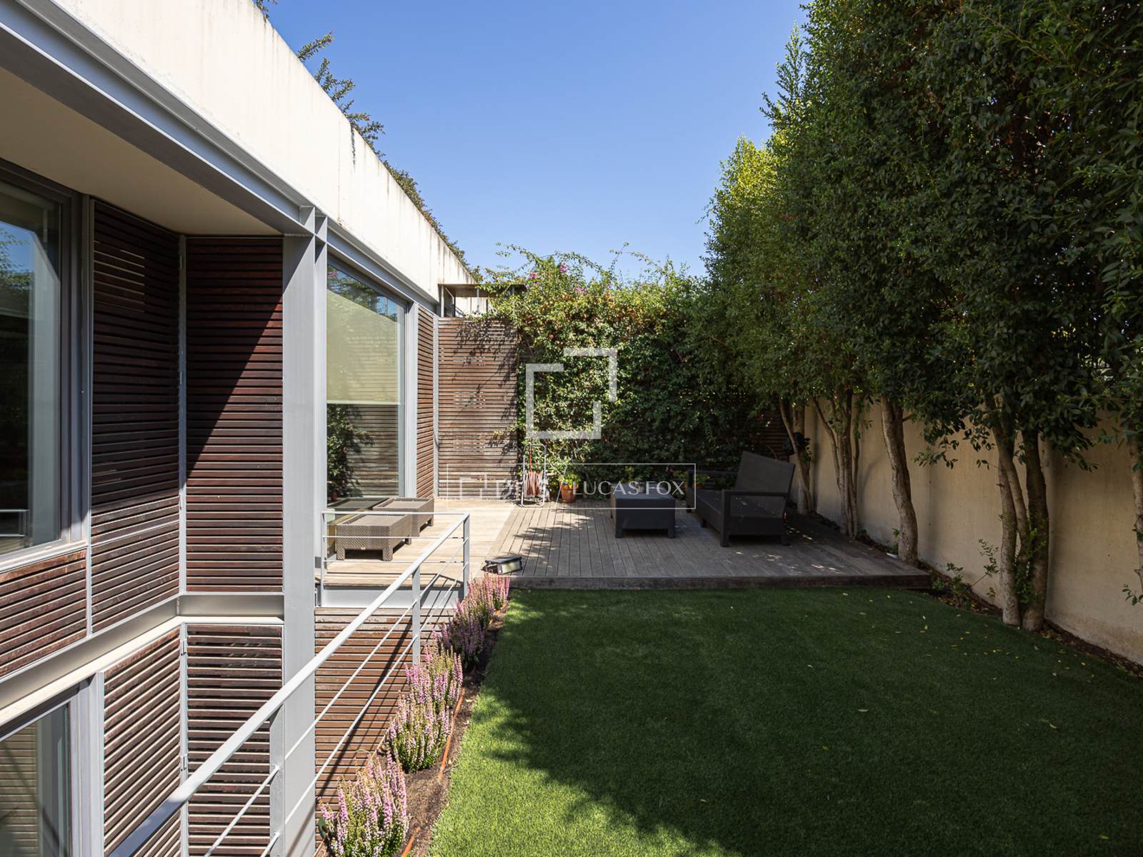 Villa a Barcelona, Spagna 4 camere da letto, 285 mq. N° 196234