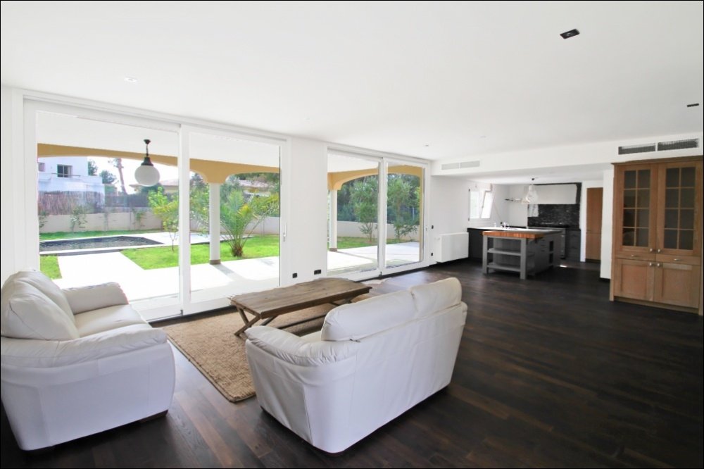 Villa in Sol De Mallorca, Mallorca, Spain 3 bedrooms, 350 sq.m. No. 109858