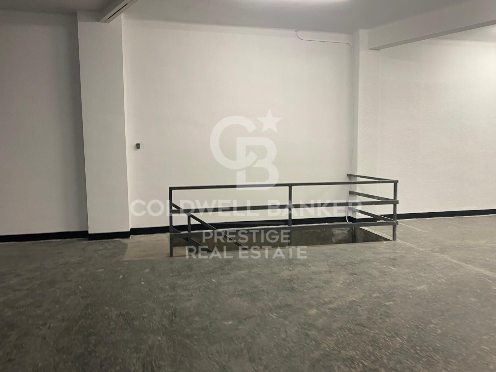 Commercial property à Barcelona, Espagne 340 m2 No. 159229