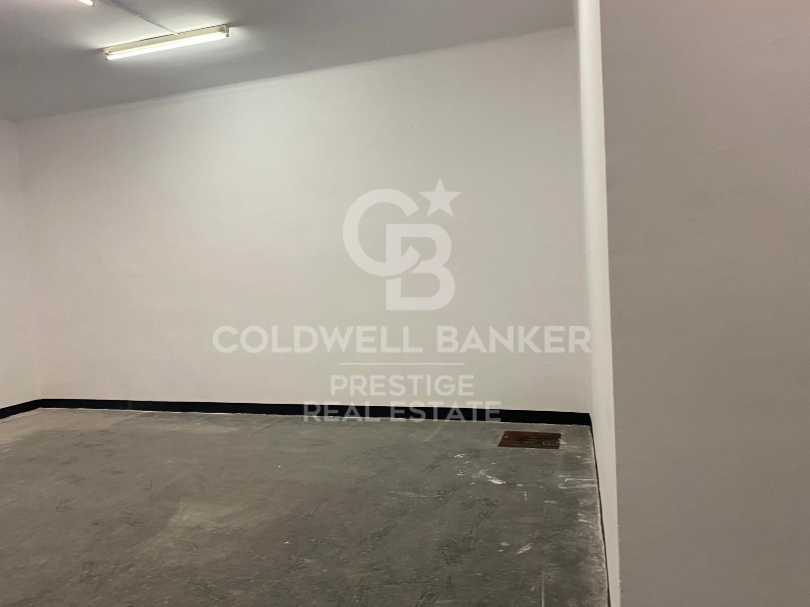 Commercial property à Barcelona, Espagne 340 m2 No. 159229