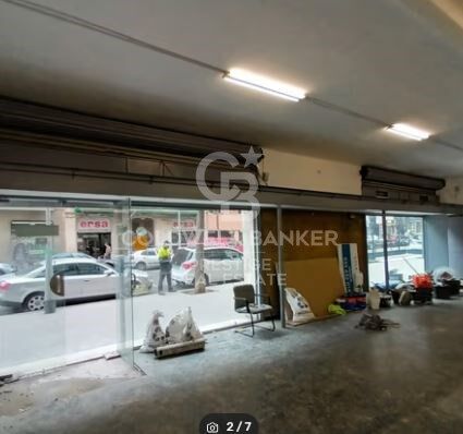 Commercial property à Barcelona, Espagne 340 m2 No. 159229