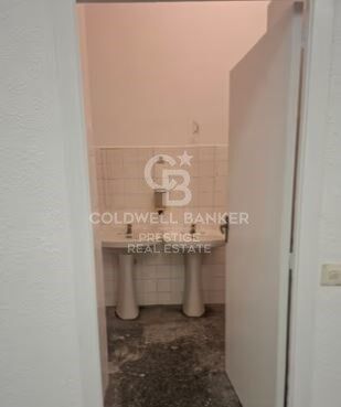 Commercial property à Barcelona, Espagne 340 m2 No. 159229