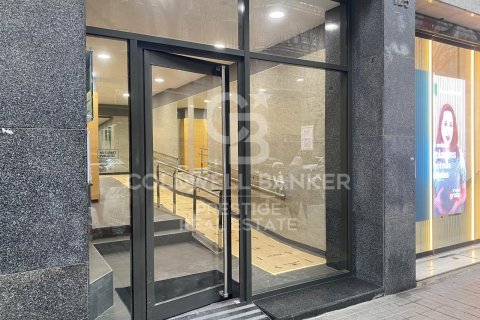 Commercial property à Barcelona, Espagne 340 m2 No. 159229