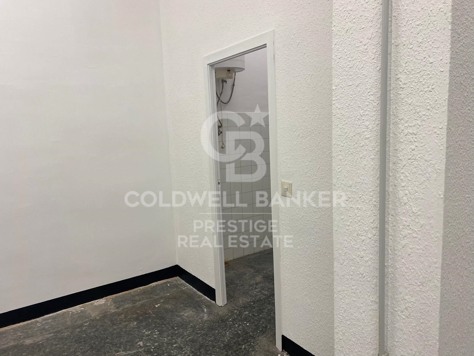 Commercial property à Barcelona, Espagne 340 m2 No. 159229