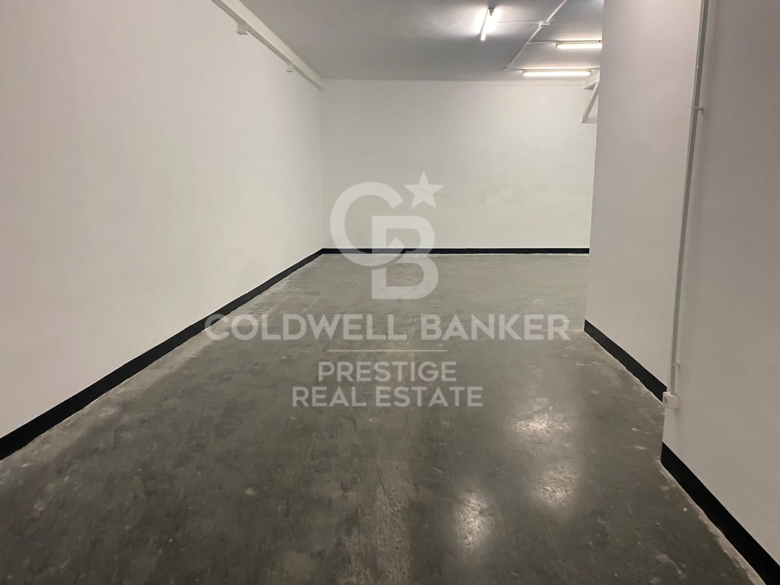 Commercial property à Barcelona, Espagne 340 m2 No. 159229