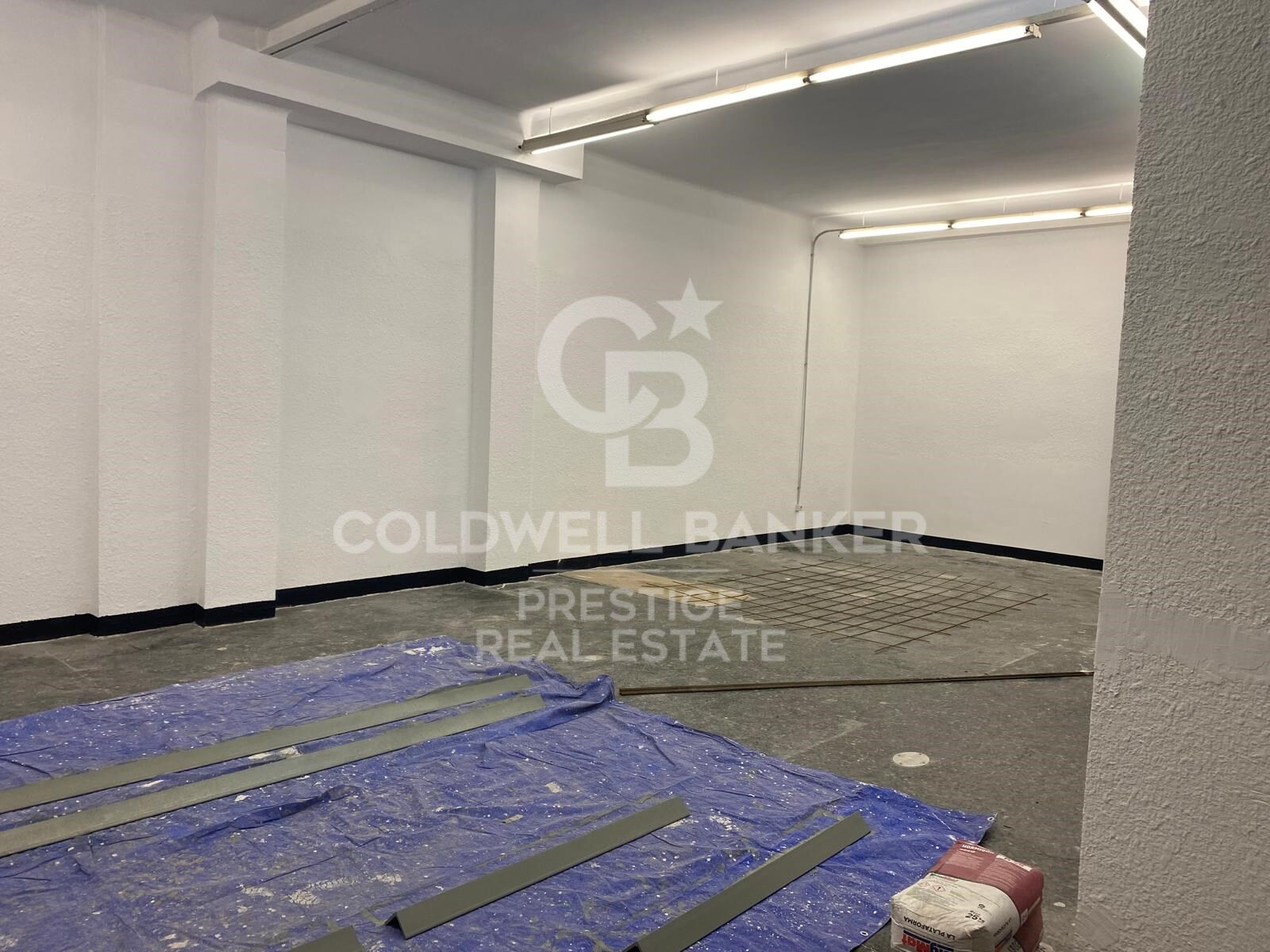Commercial property à Barcelona, Espagne 340 m2 No. 159229