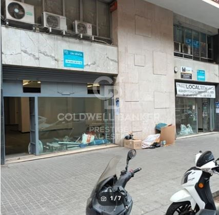 Commercial property à Barcelona, Espagne 340 m2 No. 159229