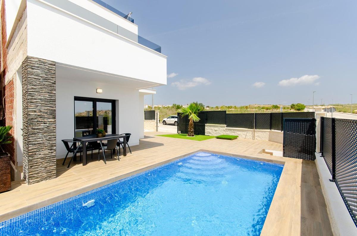 Villa à Orihuela, Alicante, Espagne 3 chambres, 139 m2 No. 96651