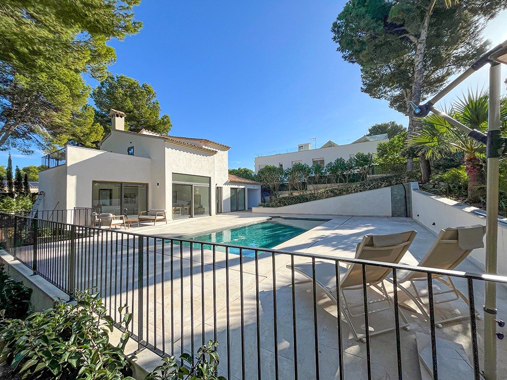 Villa in Santa Ponsa, Mallorca, Spain 4 bedrooms, 235 sq.m. No. 148147