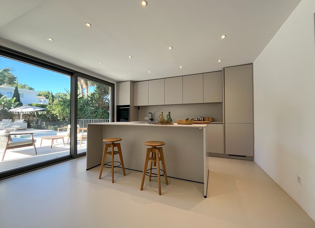 Villa in Santa Ponsa, Mallorca, Spain 4 bedrooms, 235 sq.m. No. 148147