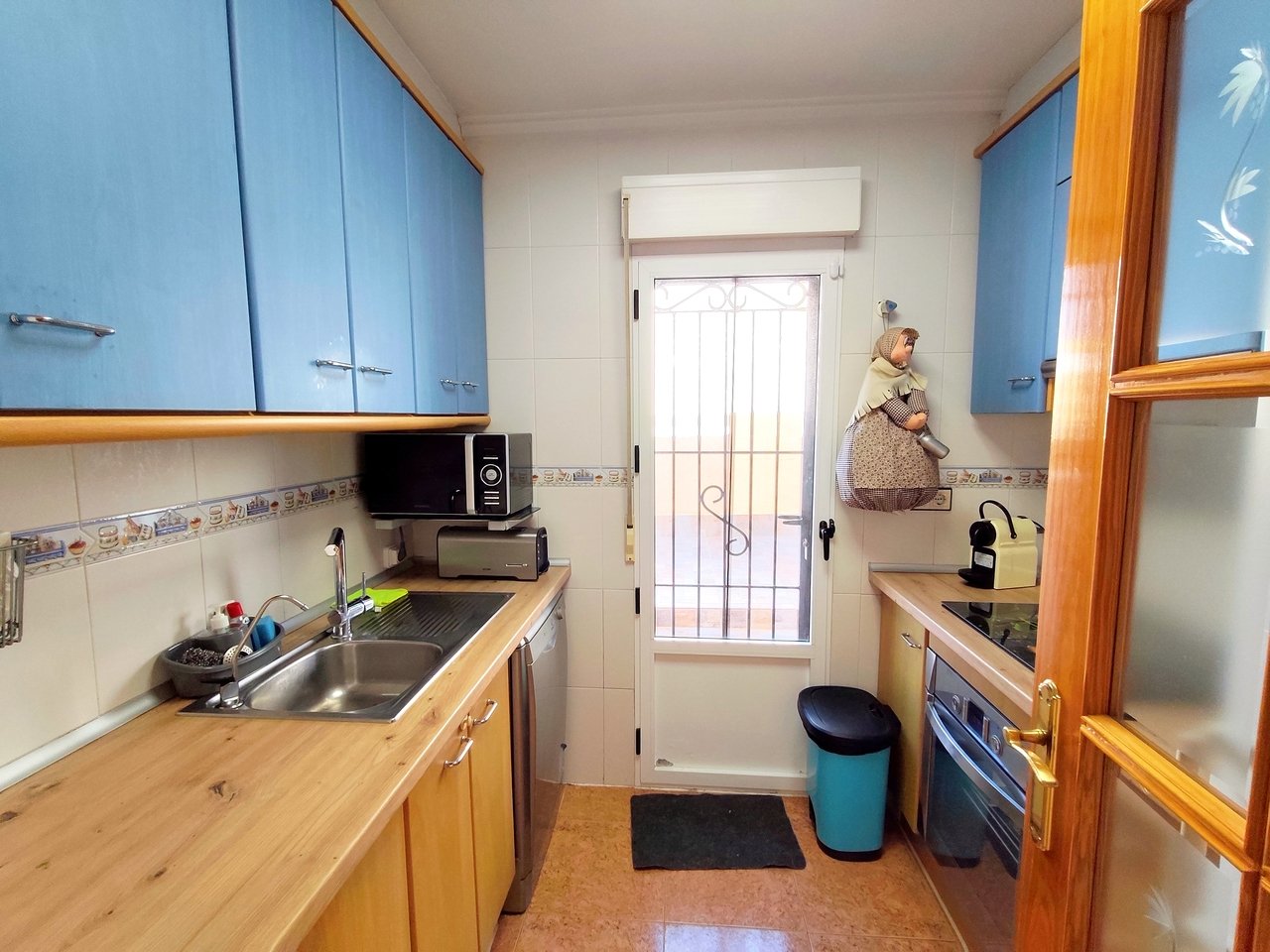 Townhouse à Torrevieja, Alicante, Espagne 6 chambres, 88 m2 No. 190150