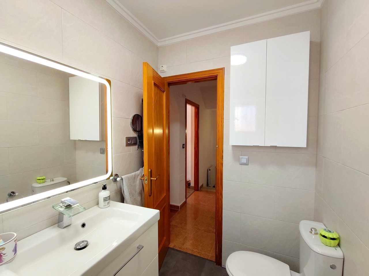 Townhouse à Torrevieja, Alicante, Espagne 6 chambres, 88 m2 No. 190150
