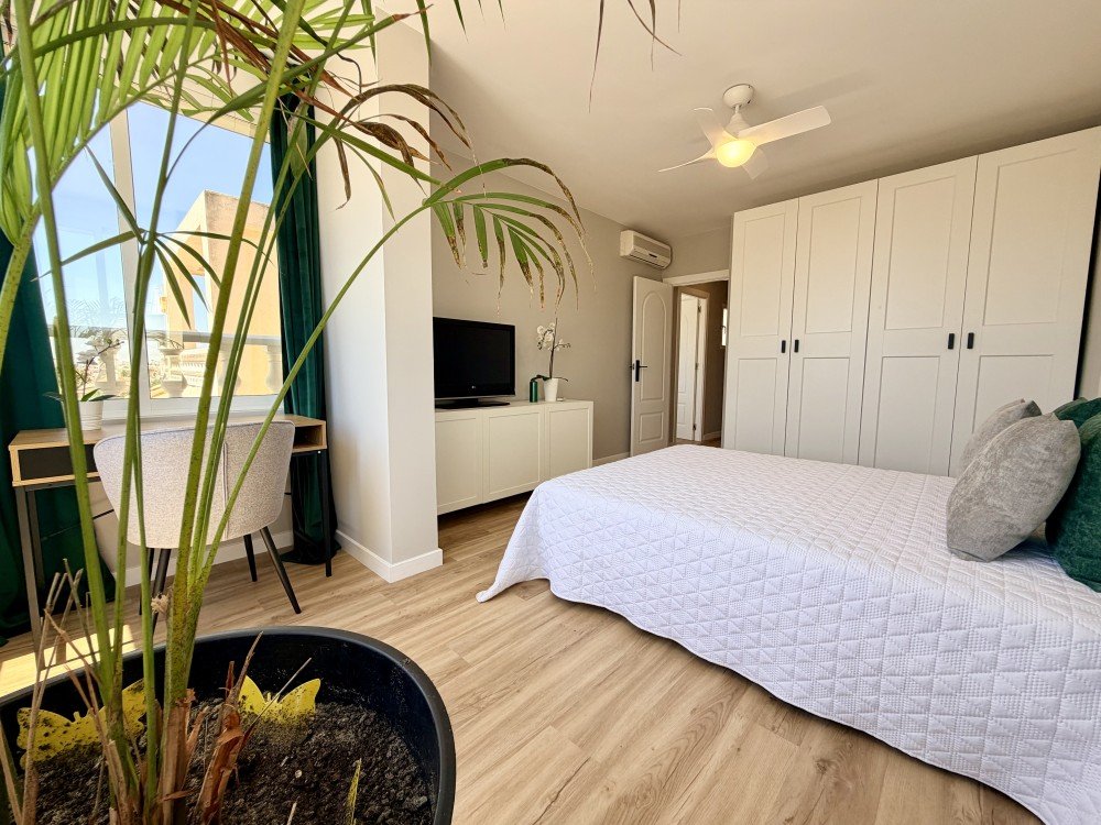 Kaupunkipientalo Alicante, Espanja 3 makuuhuonetta, 104 m2 No. 190148
