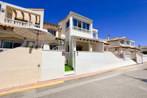 Townhouse in Alicante, Spain 3 bedrooms, 104 sq.m. No. 190148