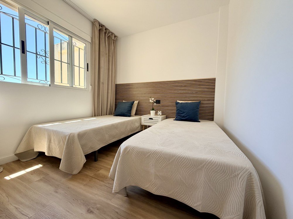 Kaupunkipientalo Alicante, Espanja 3 makuuhuonetta, 104 m2 No. 190148