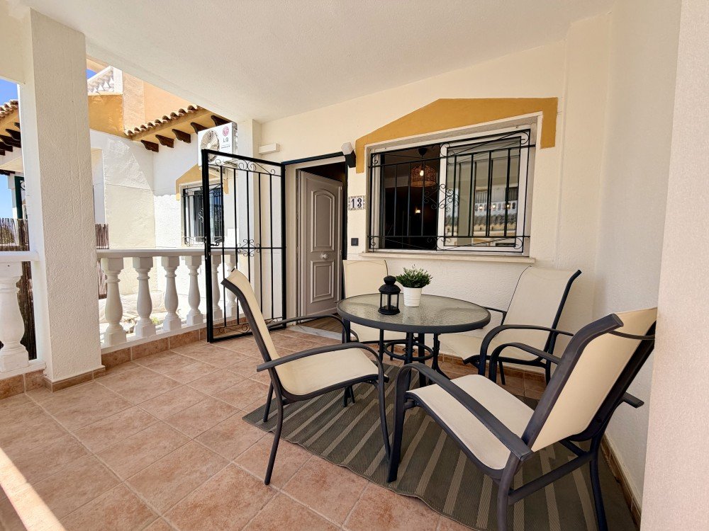 Kaupunkipientalo Alicante, Espanja 3 makuuhuonetta, 104 m2 No. 190148