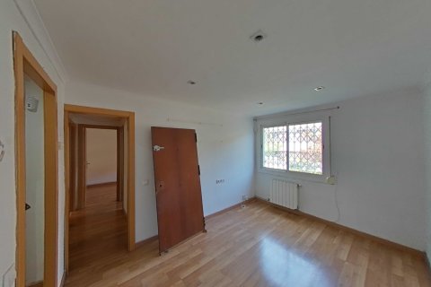 Dzīvoklis Barcelona, Spānijā 3 istabas, 61 m2 Nr. 191401