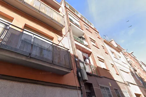 Huoneisto Santa Coloma de Gramenet, Barcelona, Espanja 2 makuuhuonetta, 75 m2 No. 191398