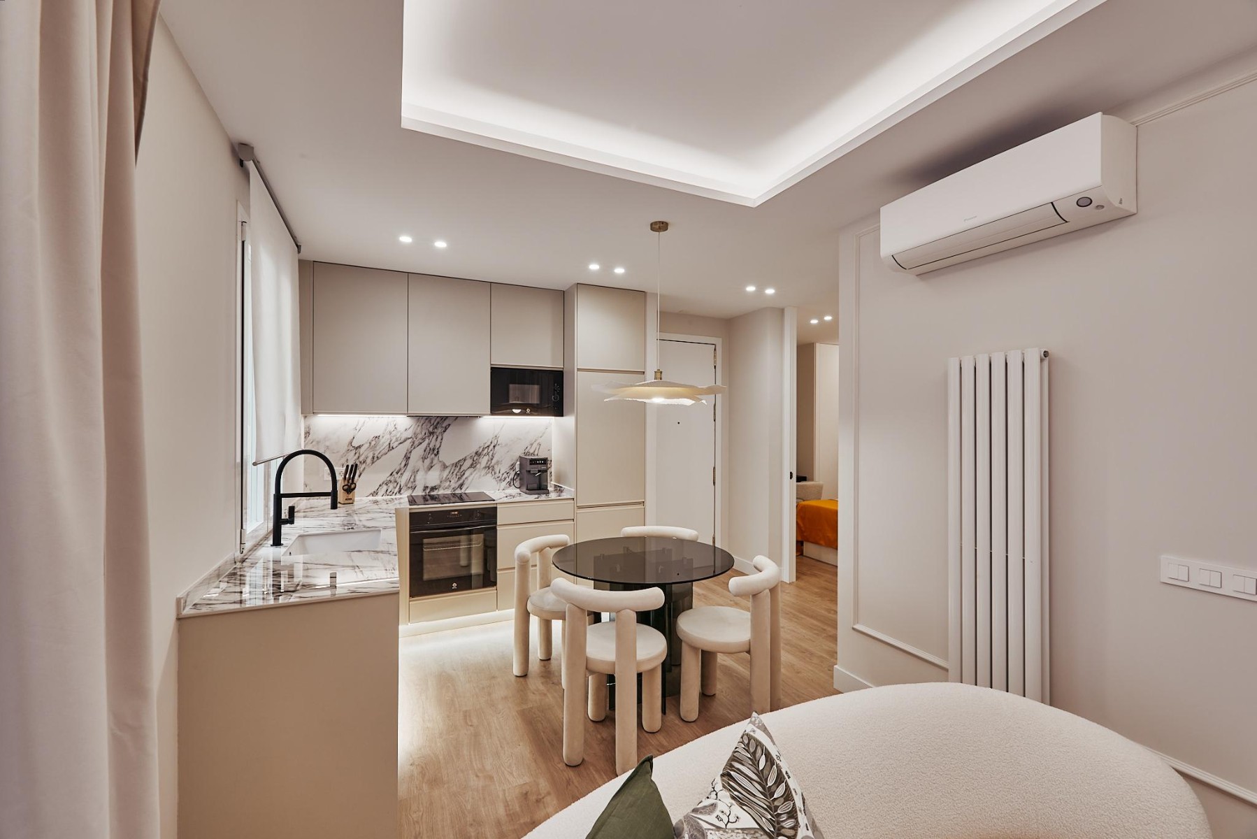 Willa w Madrid, Hiszpania 2 sypialnie, 64 mkw. nr 179874