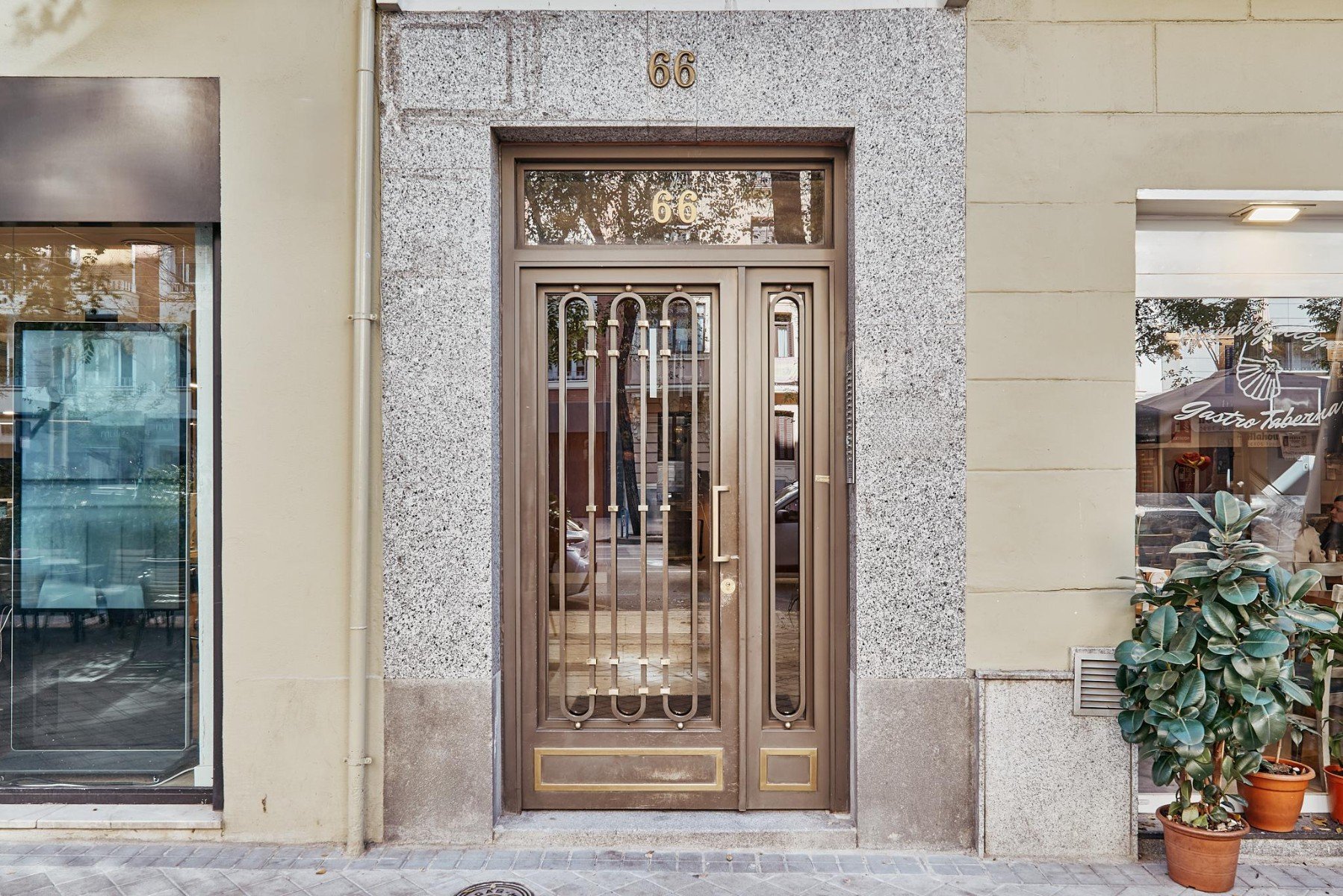 Willa w Madrid, Hiszpania 2 sypialnie, 64 mkw. nr 179874