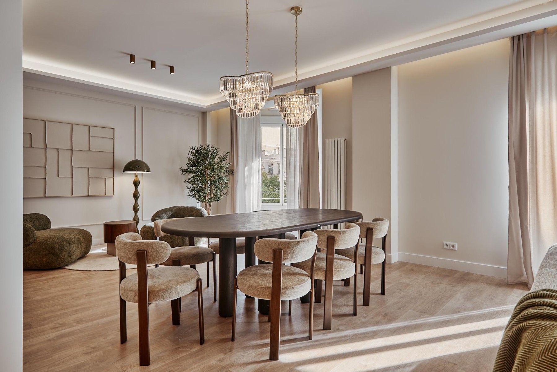 Apartment in Madrid, Spain 5 bedrooms, 235 sq.m. No. 179875