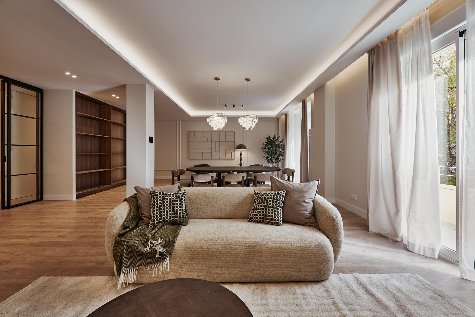 Apartment in Madrid, Spain 5 bedrooms, 235 sq.m. No. 179875