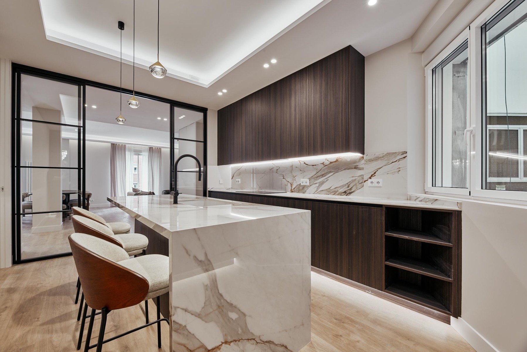 Apartment in Madrid, Spain 5 bedrooms, 235 sq.m. No. 179875
