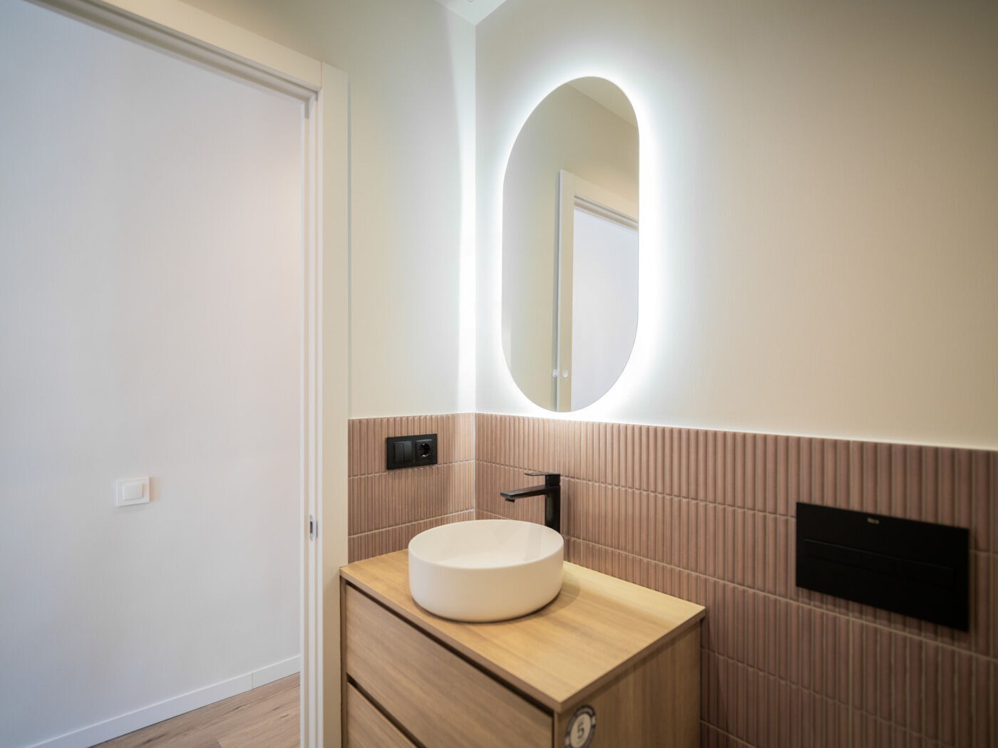 Apartment in Barcelona, Spain 3 bedrooms, 84 sq.m. No. 140724