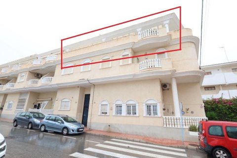 Appartamento a Torrevieja, Alicante, Spagna 3 camere da letto, 113 mq. N° 189418